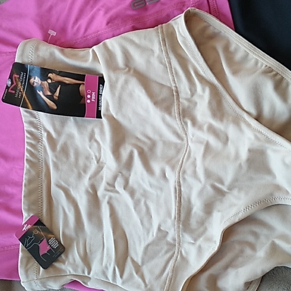 NWT Maidenform Beige Firm Control High Waist Shaping Brief - Picture 4 of 16
